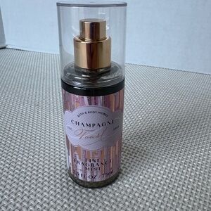 Bath and Body Words Champagne Toast Fine Mist 2.5 FL OZ.